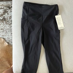 NWT Lululemon Swift Speed HR 28” Leggings in Black